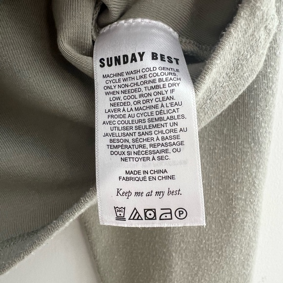 Sunday best long sleeve crop top - Picture 4 of 4